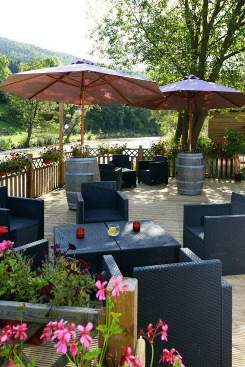 Hotel Val De La Cascade Stavelot Exterior foto